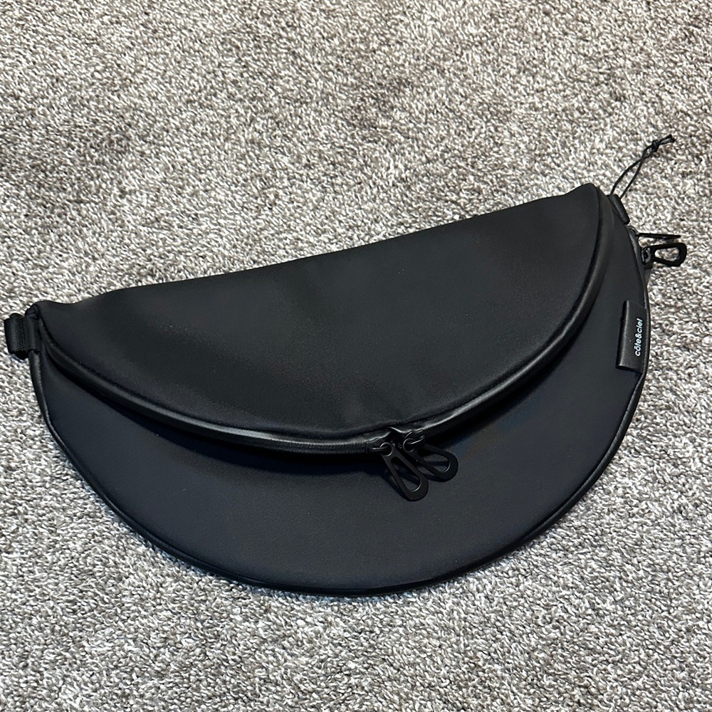 NWT Cote&Ciel Hala S Jet Black Half-Moon Crossbody Bag (missing strap)